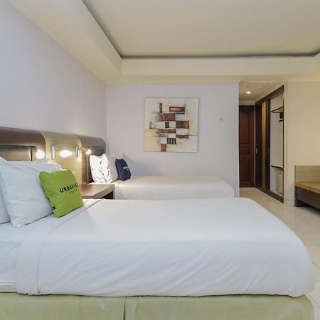 Urbanview Hotel Taman Suci Denpasar  Exterior photo
